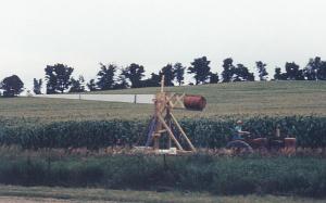 [trebuchet-in-cornfield.jpg]